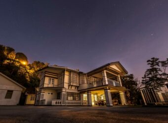 Hickory Bungalow in the Evening