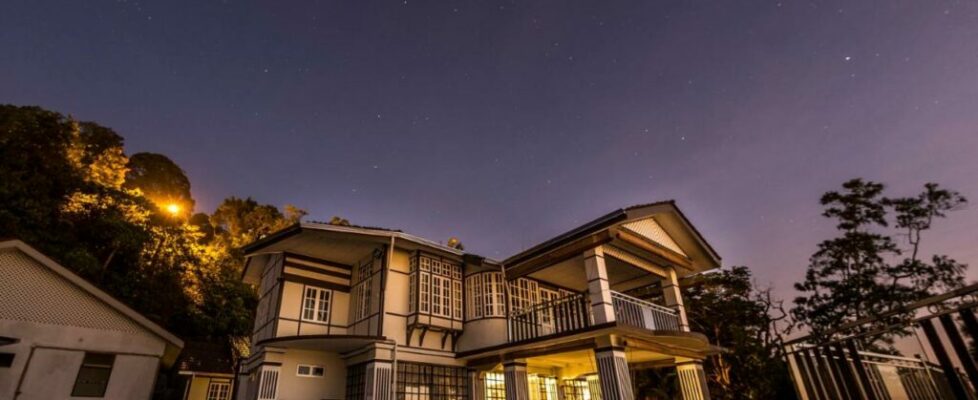 Hickory Bungalow in the Evening